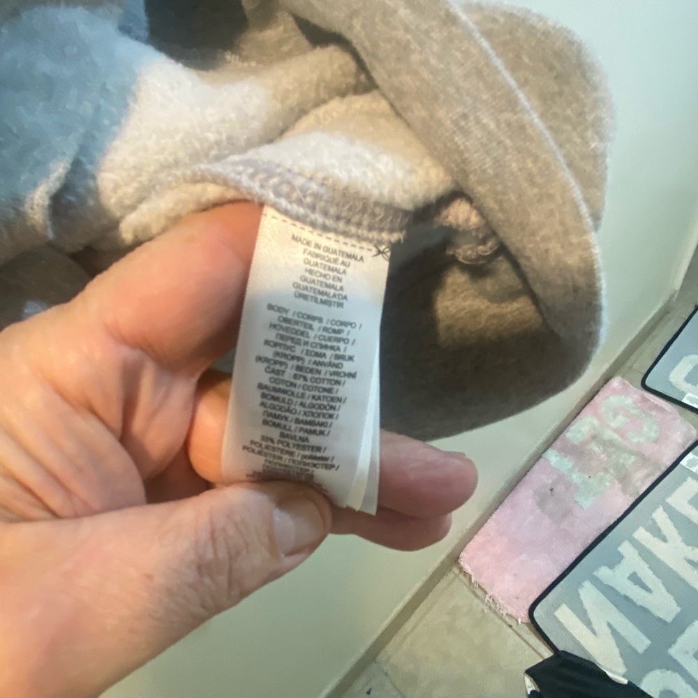 Polo by Ralph Lauren Gray Hoodie with Cozy Hood and Soft Fabric - Picture 6 of 6